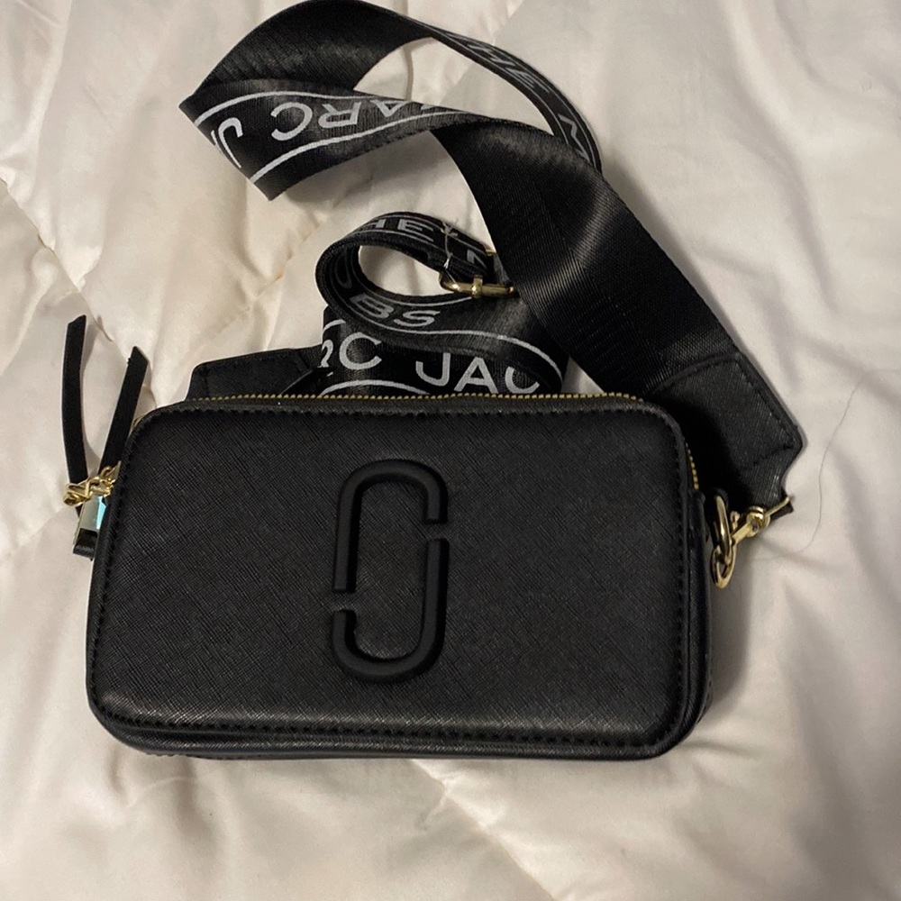 Marc Jacobs- The Snapshot DTM Bag in Black